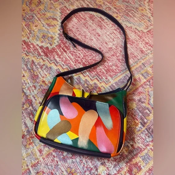 🎨 Darling Anushka Paint Splash! Purse 🌈👜 - Picture 7 of 14